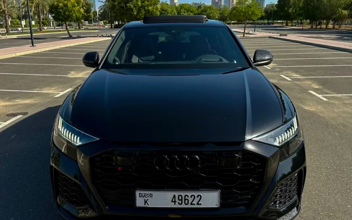Audi RSQ8