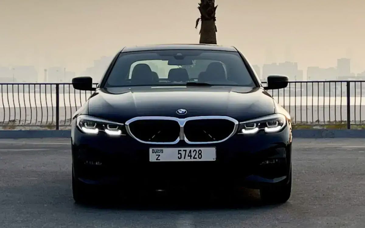 BMW 330i